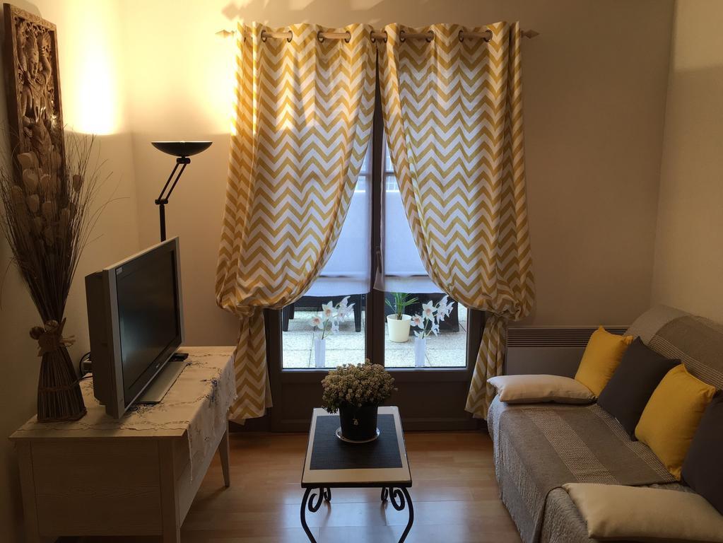 Teeraya Apartment Honfleur Ngoại thất bức ảnh